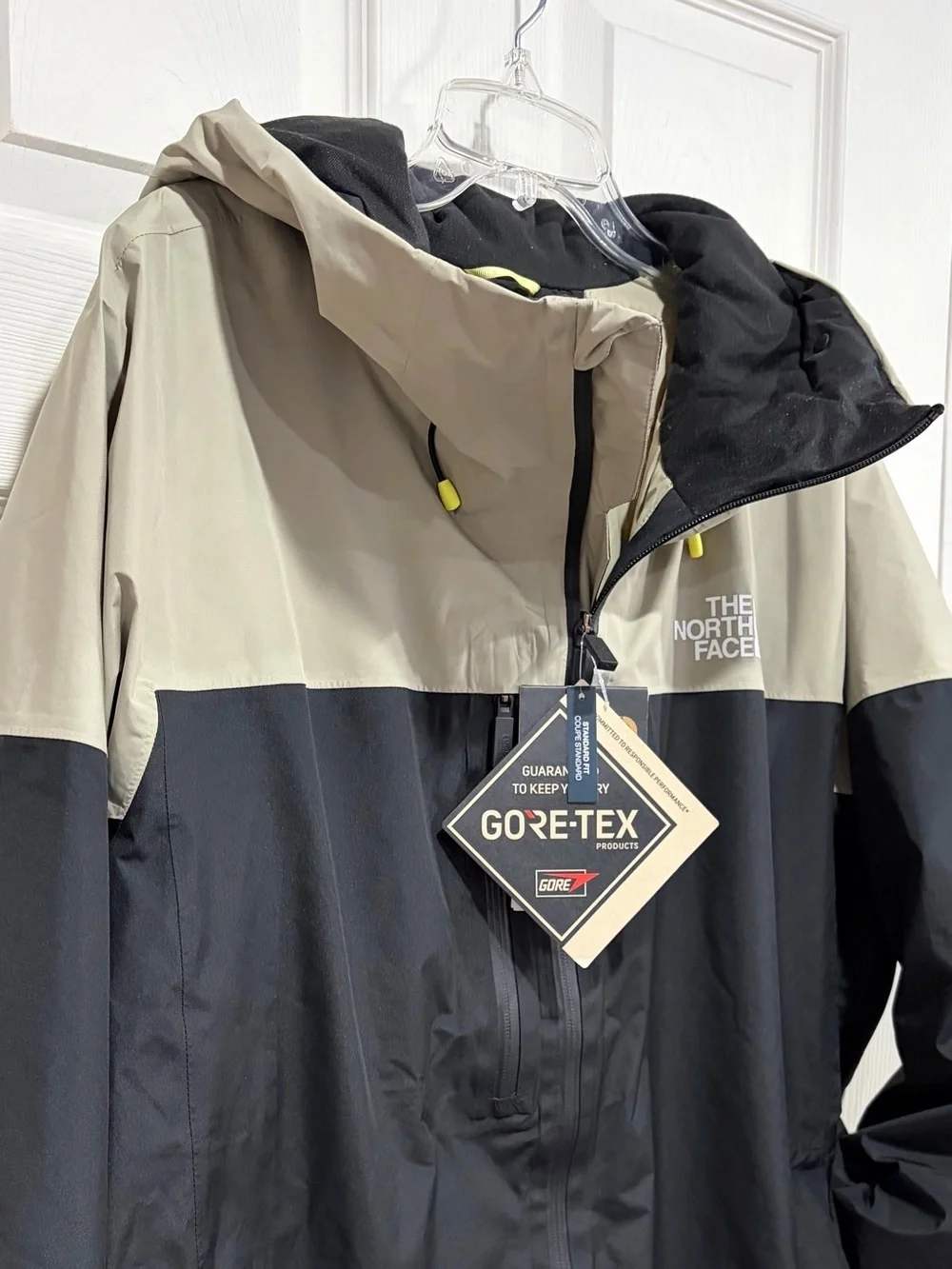 The North Face Men's XL Dawnstrike GTX Insulated Jacket Grey Black NWT Ski Snow